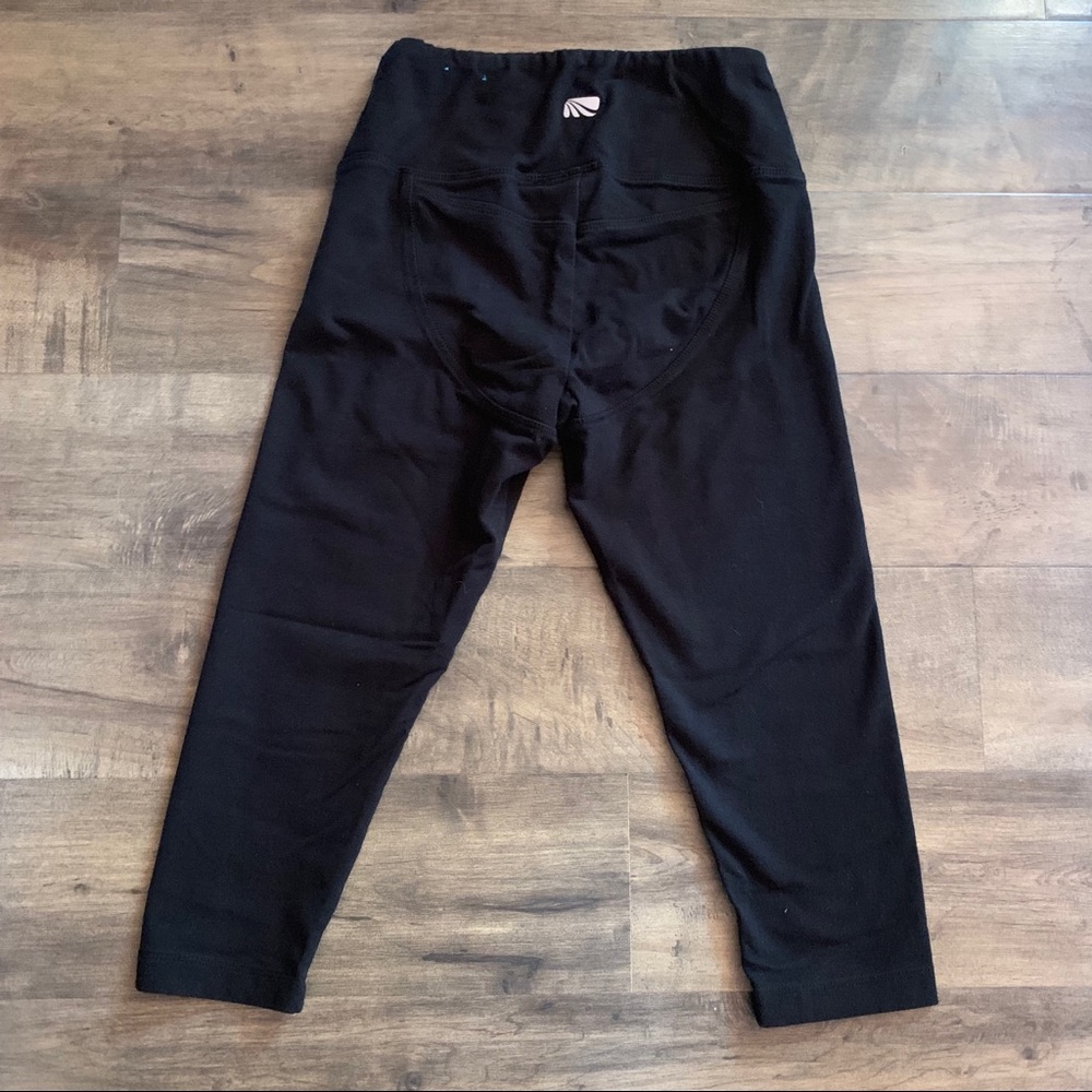 Marika Magic black capri leggings NOT